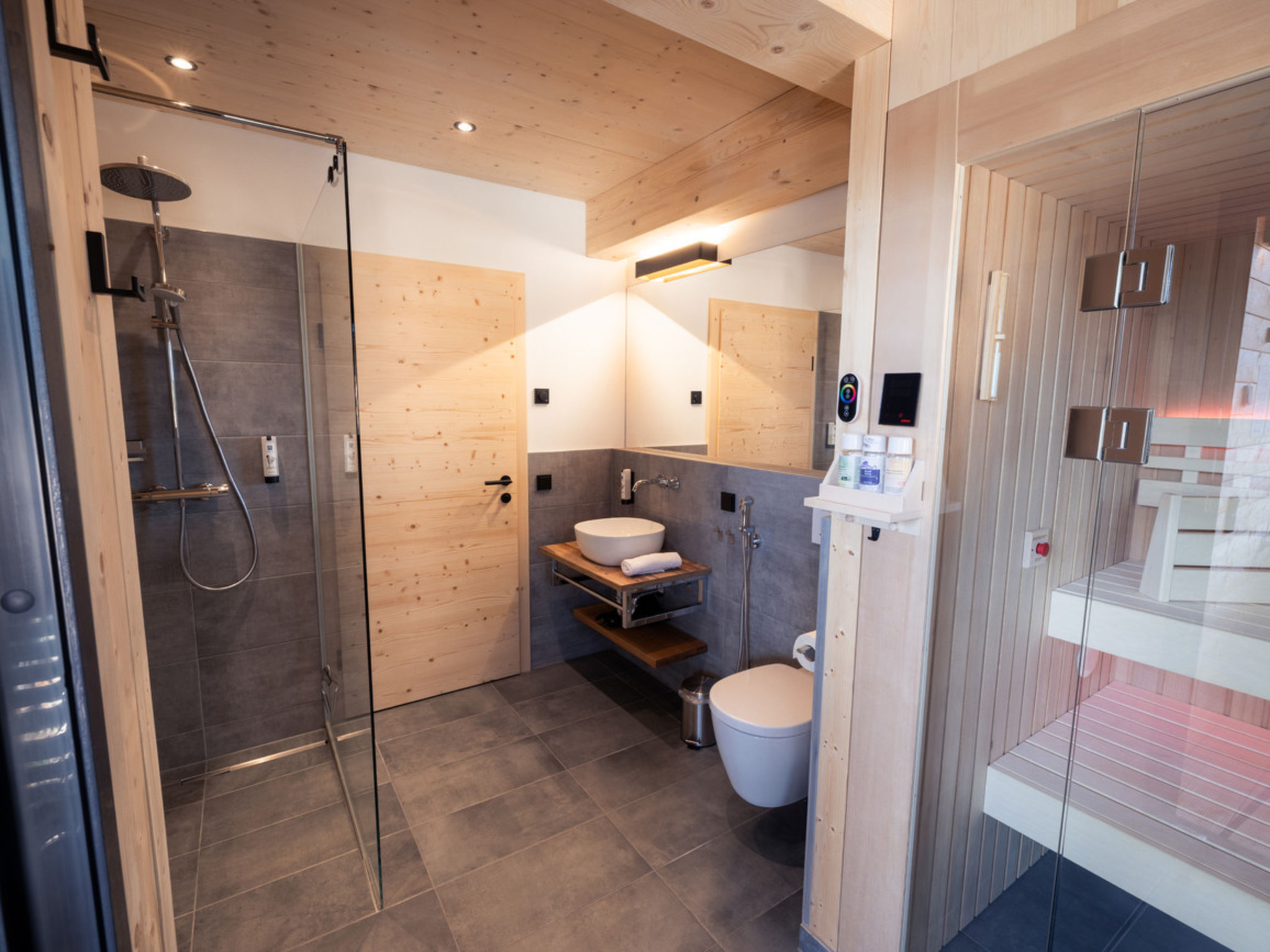02_NTH030_Sup Chalet mit Sauna und Hot Tub 2 Etage - Draußen