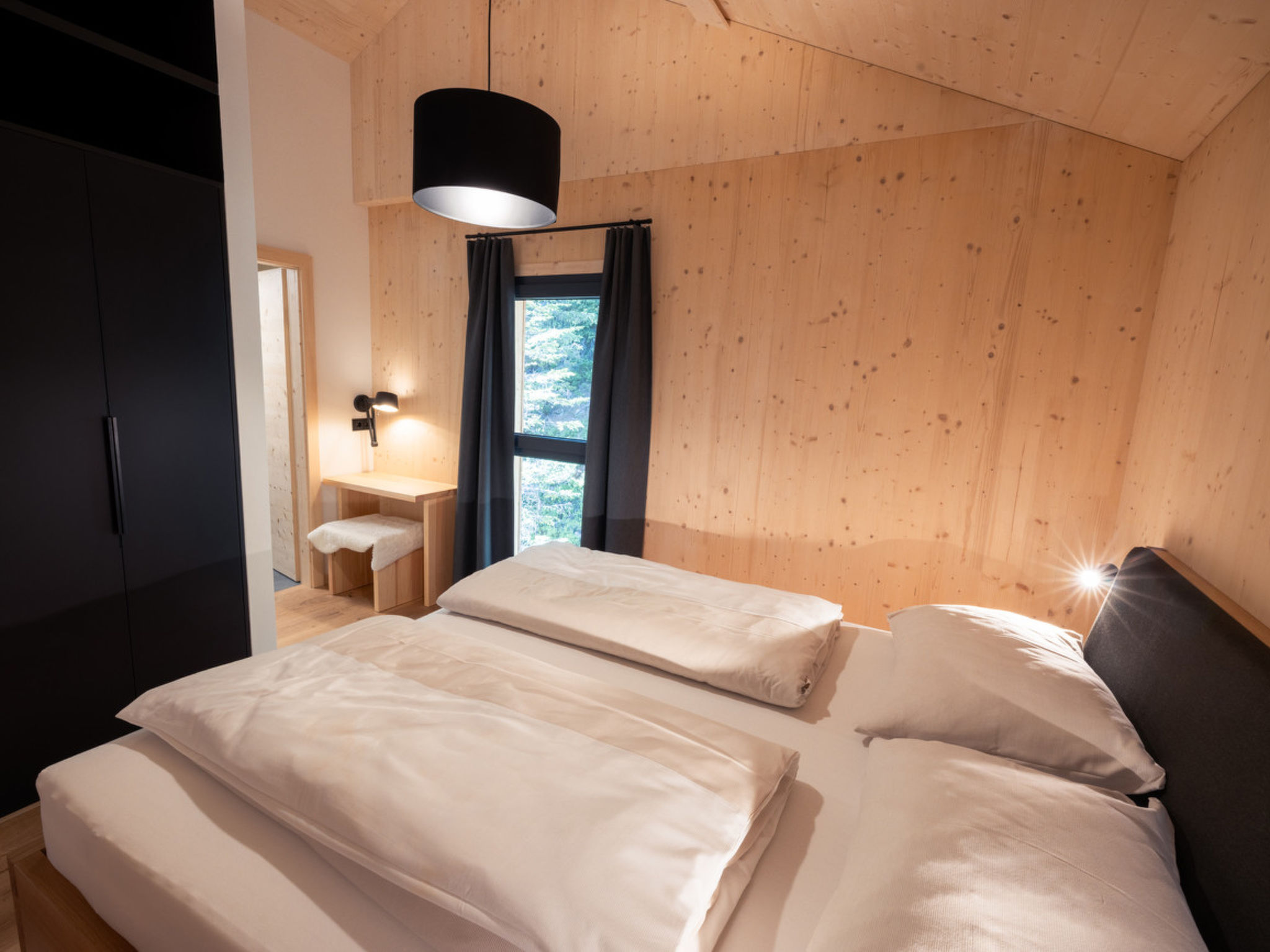 02_NTH030_Sup Chalet mit Sauna und Hot Tub 2 Etage - Drinnen