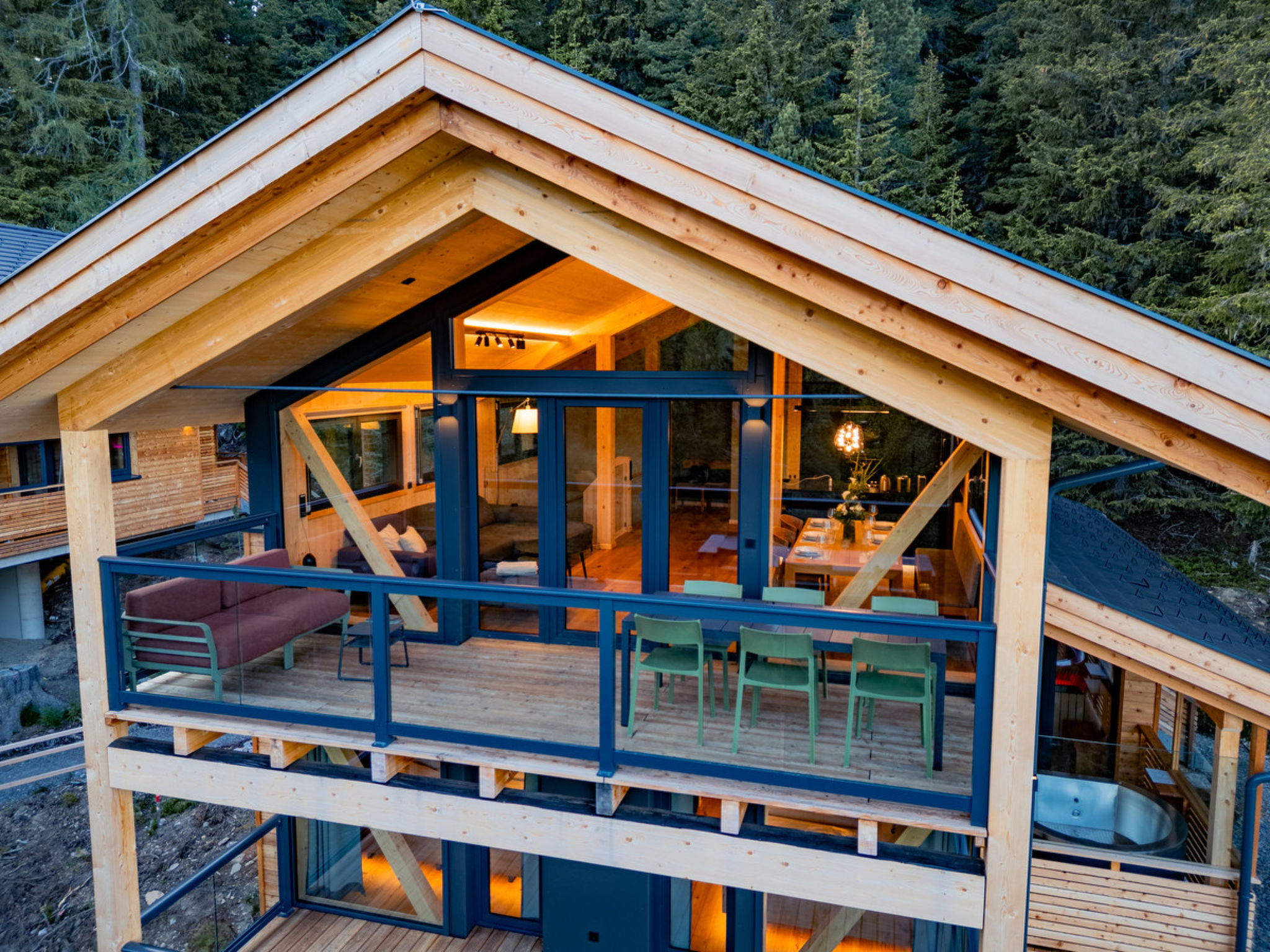 02_NTH030_Sup Chalet mit Sauna und Hot Tub 2 Etage - Draußen