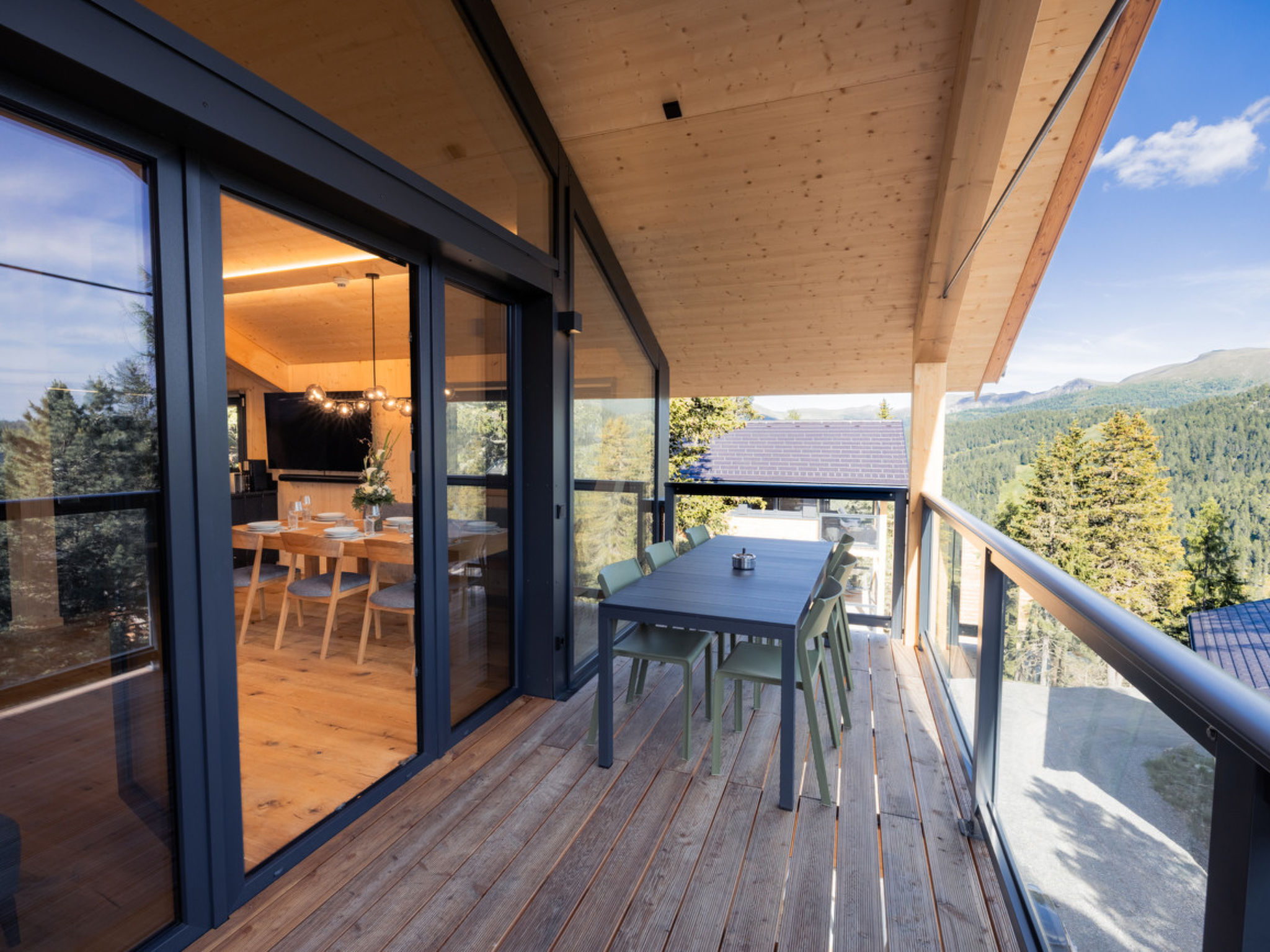 02_NTH030_Sup Chalet mit Sauna und Hot Tub 2 Etage - Drinnen