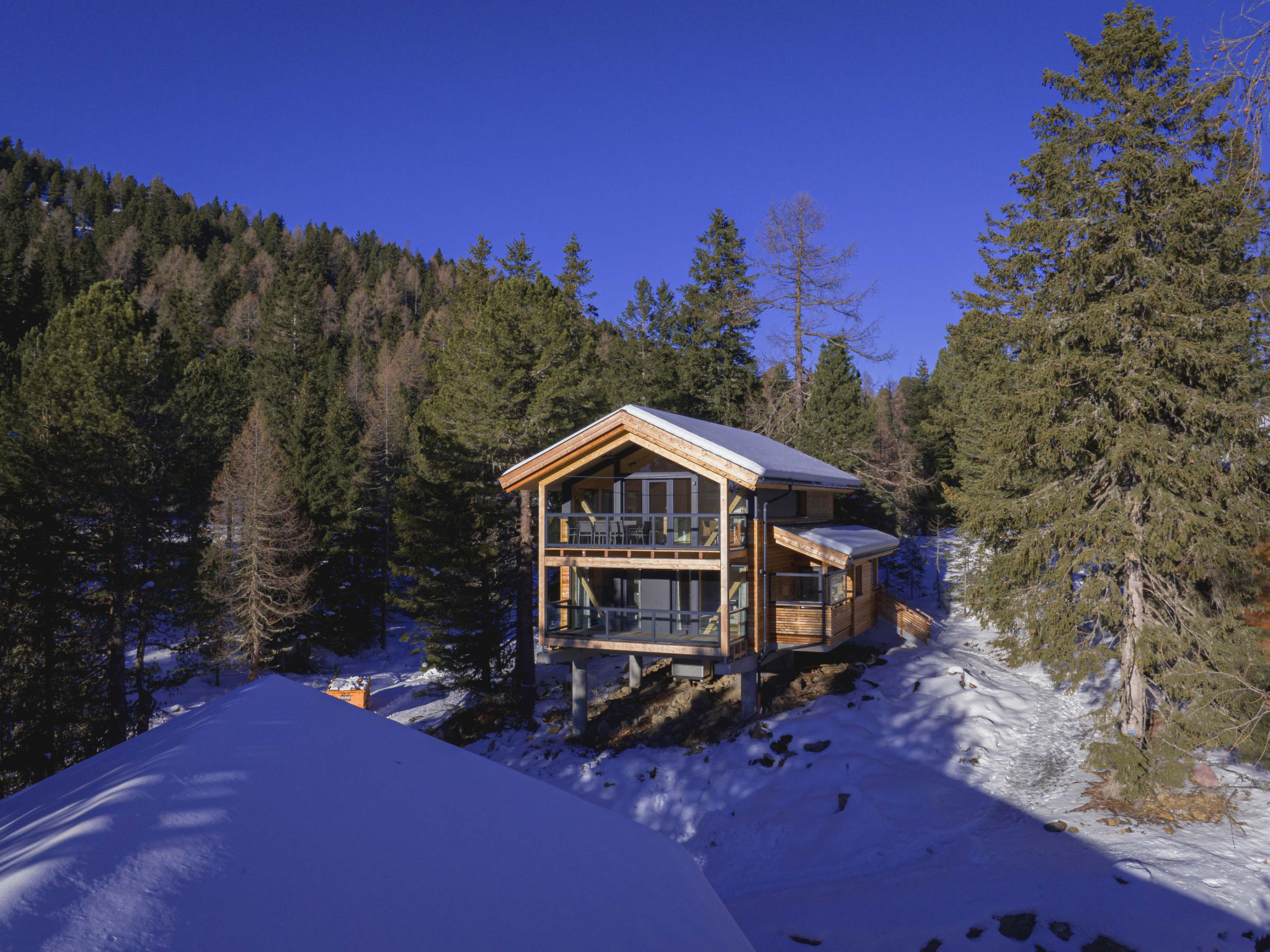02_Nth050_18a_Sup Chalet mit Sauna und Hot Tub 2 E - Draußen