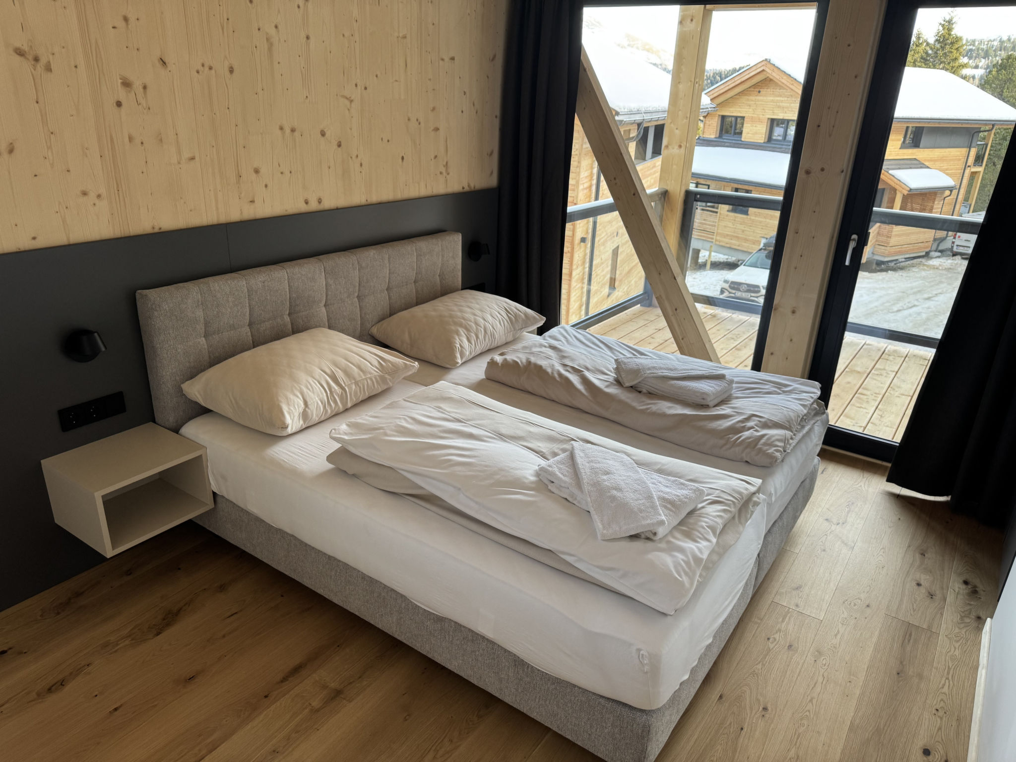 02_Nth055_18f_Sup Chalet mit Sauna und Hot Tub 2 E - Drinnen