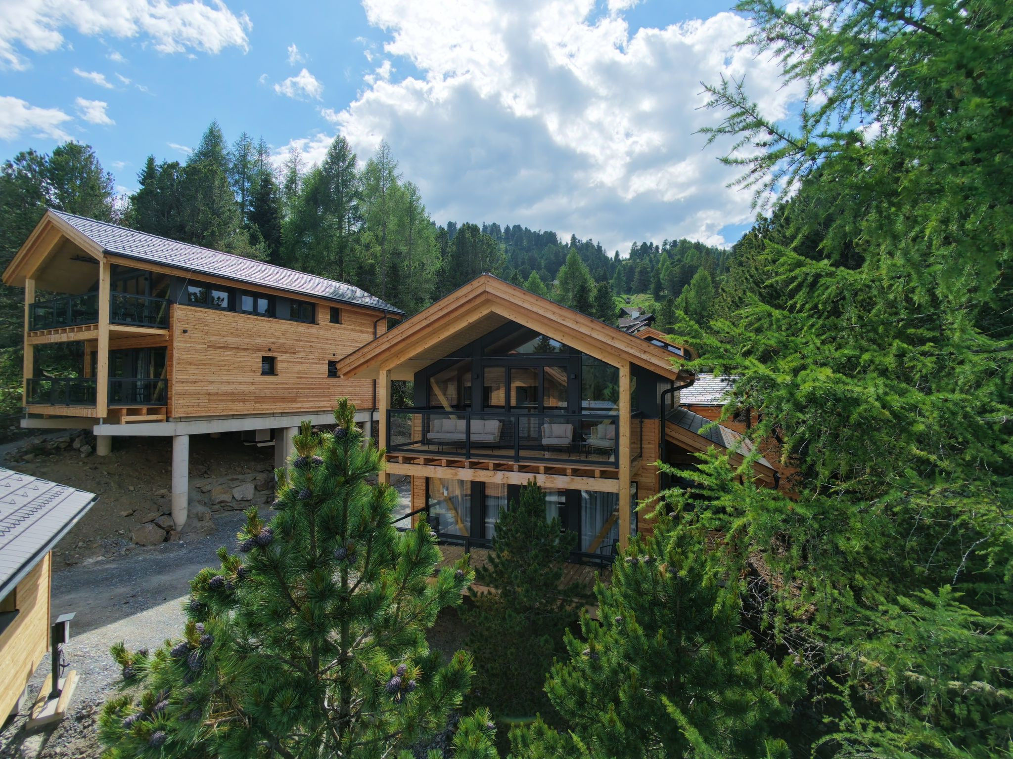 02_NTH052_18c_Sup Chalet mit Sauna und Hot Tub 2 E - Buiten