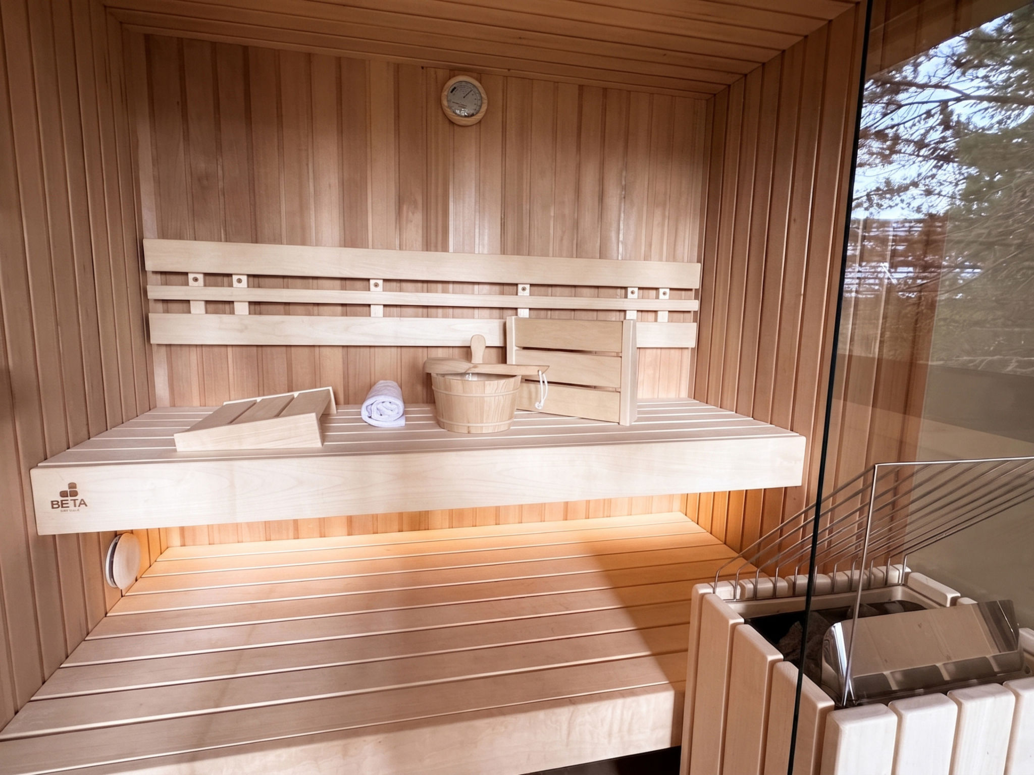02_NTH052_18c_Sup Chalet mit Sauna und Hot Tub 2 E - Buiten
