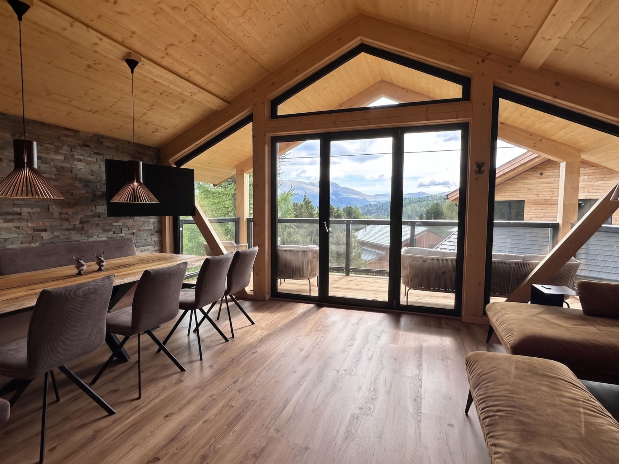 02_NTH052_18c_Sup Chalet mit Sauna und Hot Tub 2 E - Binnen