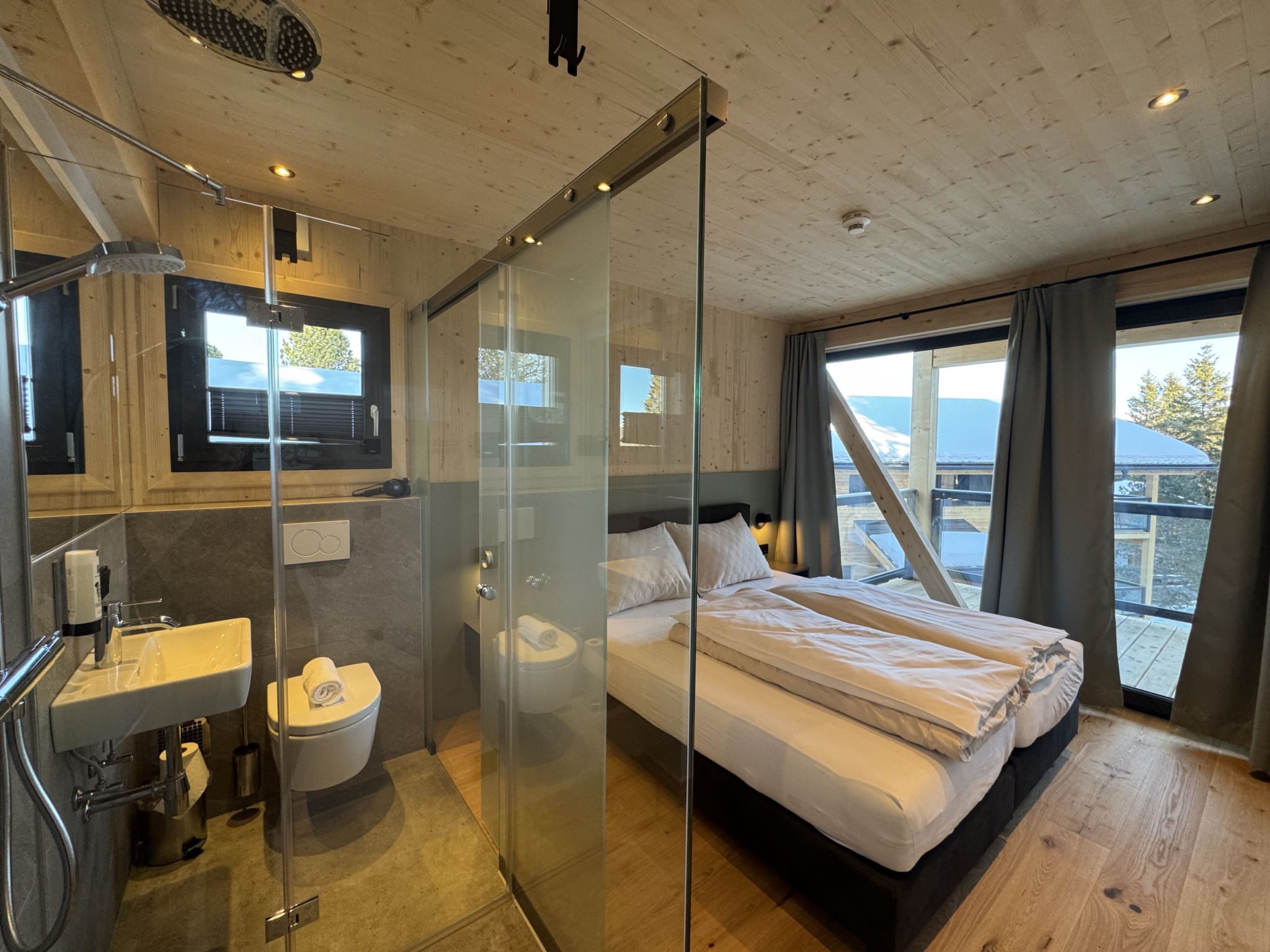 02_NTH053_18d_Sup Chalet mit Sauna und Hot Tub 2 E