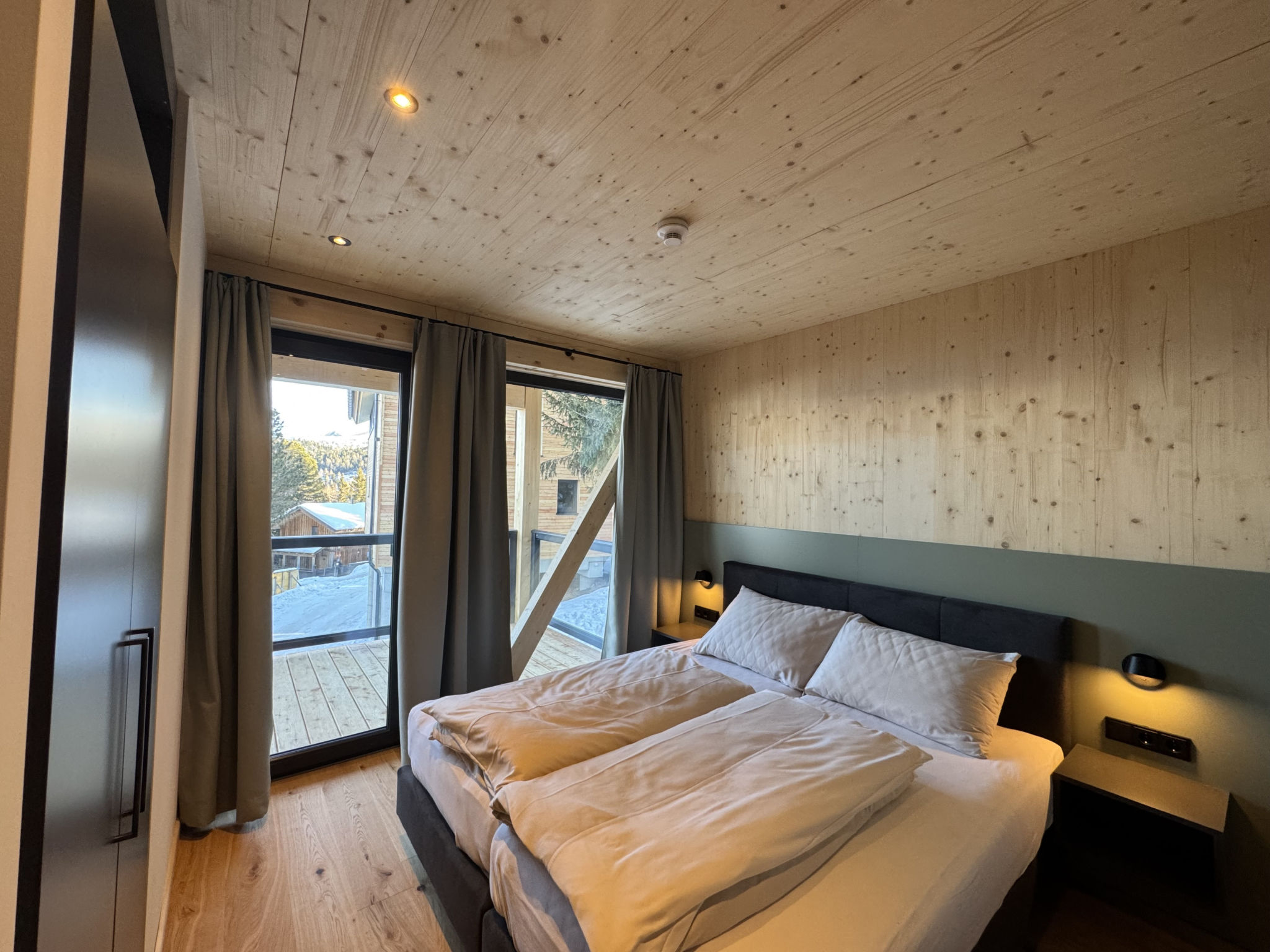 02_NTH053_18d_Sup Chalet mit Sauna und Hot Tub 2 E - Binnen
