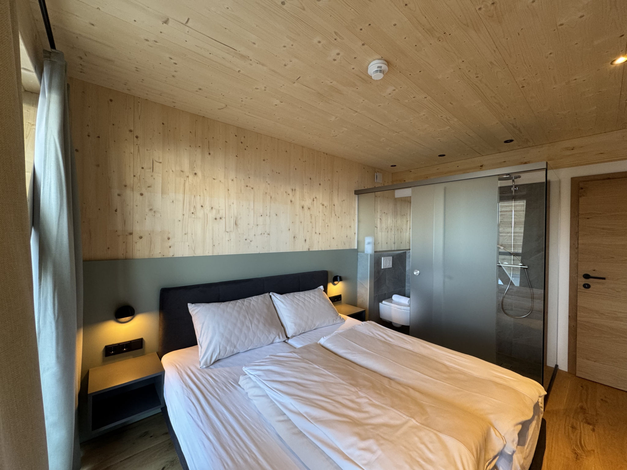 02_NTH053_18d_Sup Chalet mit Sauna und Hot Tub 2 E - Binnen