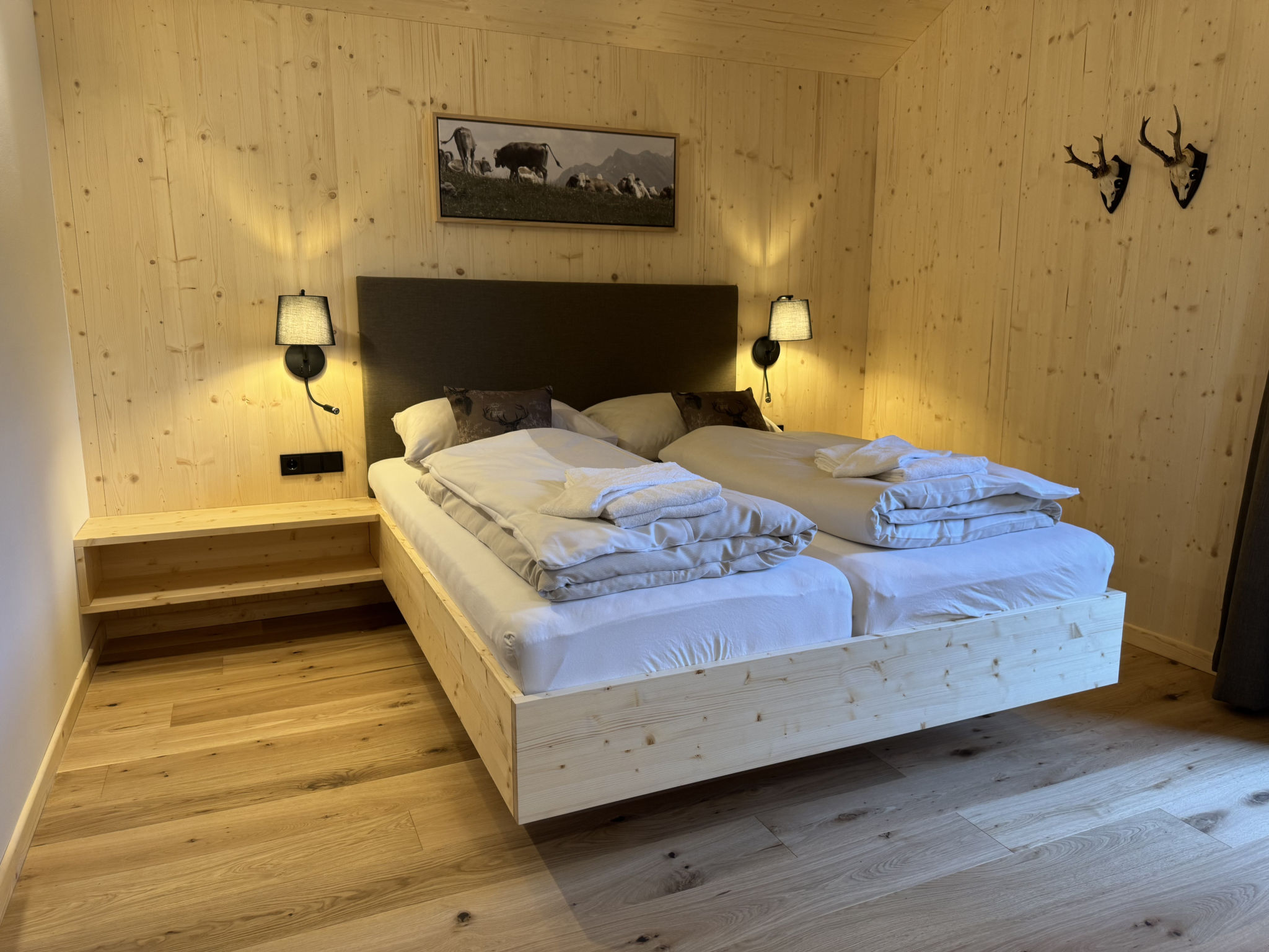 02_Nth051_18b_Sup Chalet mit Sauna und Hot Tub 2 E - Drinnen
