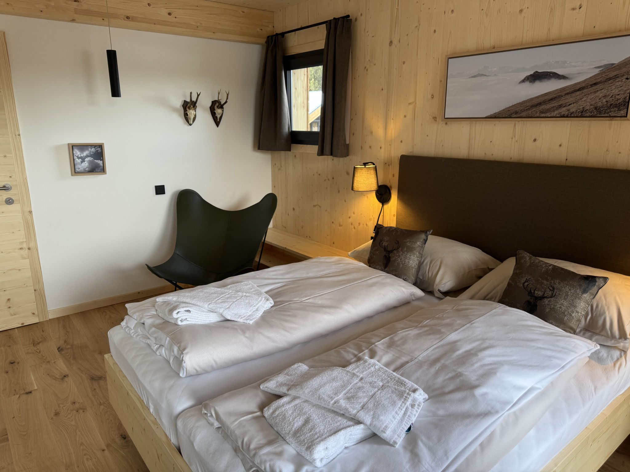 02_Nth051_18b_Sup Chalet mit Sauna und Hot Tub 2 E - Drinnen