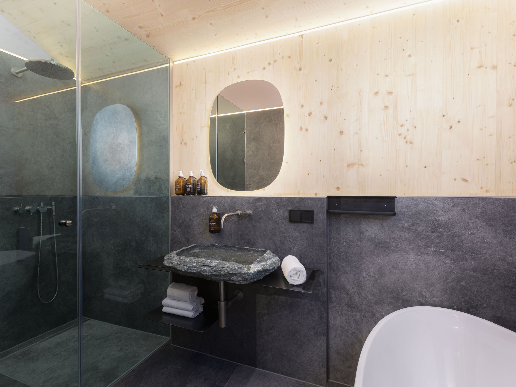 03_NTH029_Premium Chalet mit Sauna und Hot Tub - Dedans