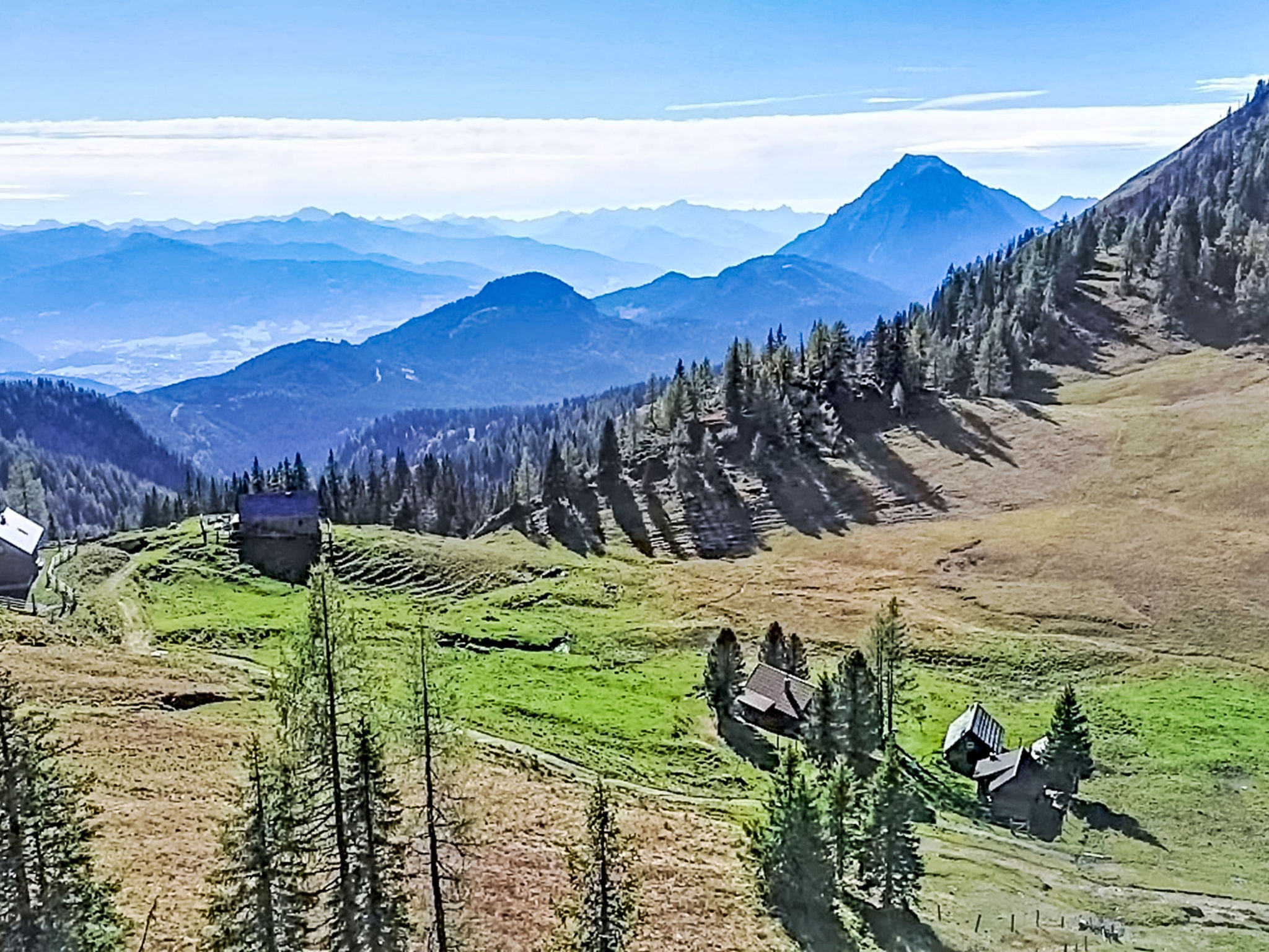 Schneehitzalmhütte - Draußen