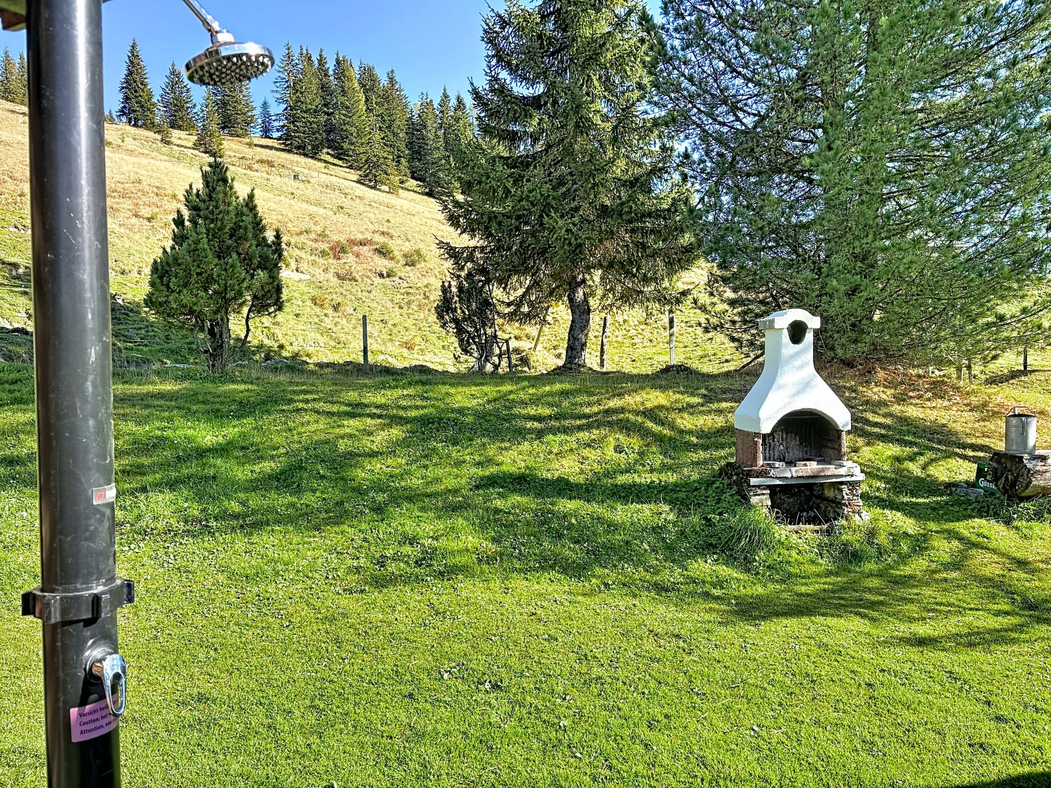 Schneehitzalmhütte - Draußen