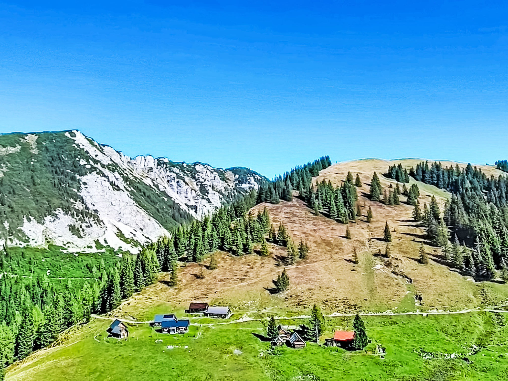 Schneehitzalmhütte - Draußen