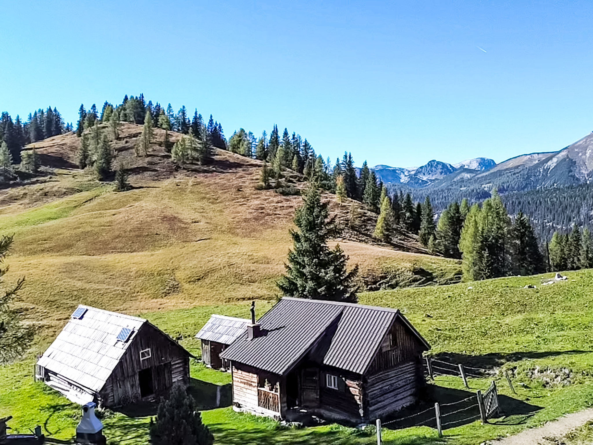 Schneehitzalmhütte - Draußen