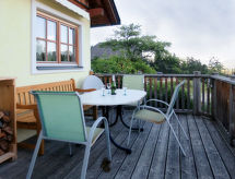 Vrijstaand chalet bij Gröbming met grote tuin en uitzicht op bergen - thumbnail 2