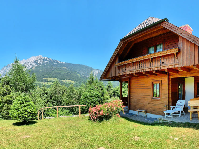 6-persoons rustiek chalet met sauna en bergzicht in Gröbming in Gröbming