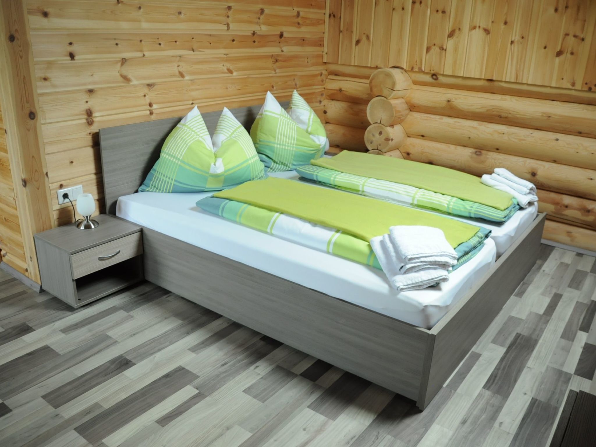 In Pruggern mit Terrasse und Garten-Binnen