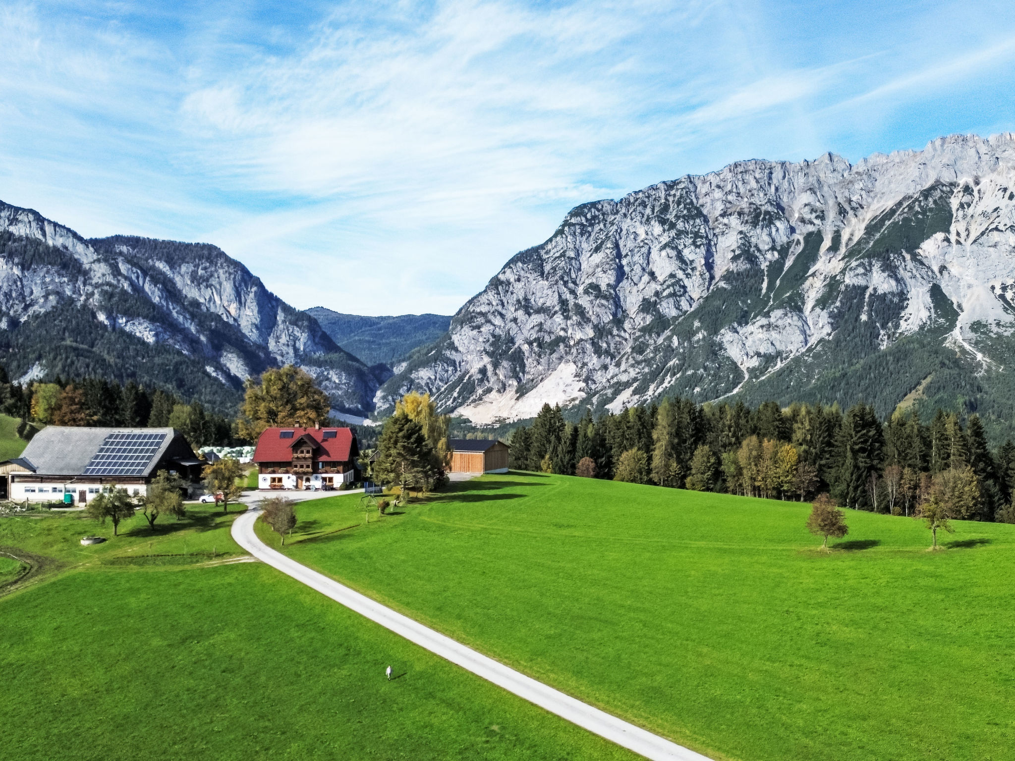 In Pruggern mit Terrasse und Garten-Omgeving