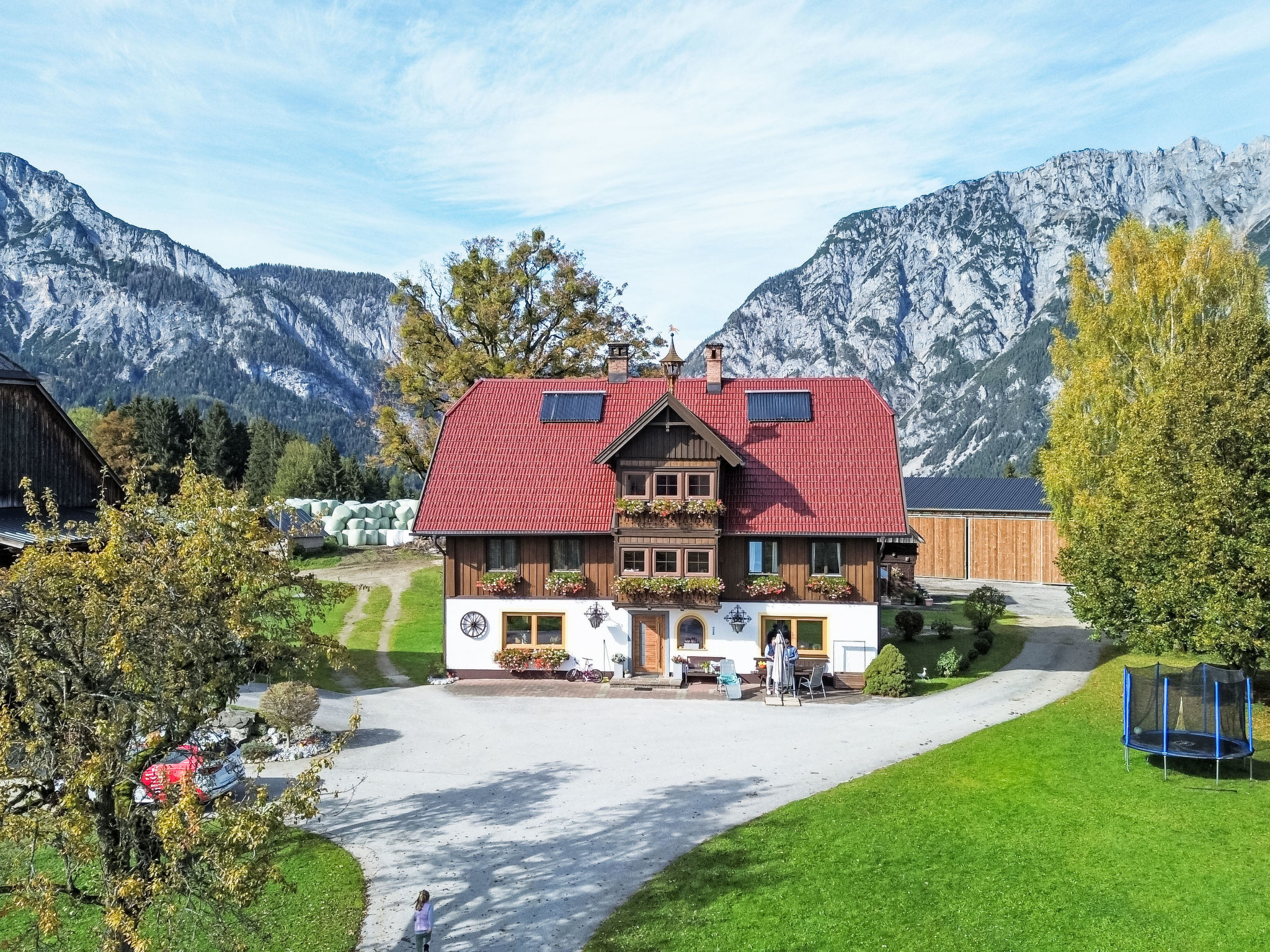 In Pruggern mit Terrasse und Garten-Omgeving