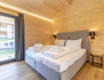 Premium chalet voor 10 personen met sauna, pool en directe toegang tot de piste - thumbnail 4