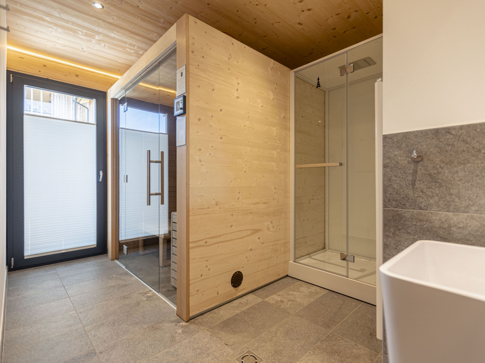 Premium chalet voor 10 personen met sauna, pool en directe toegang tot de piste - foto 8