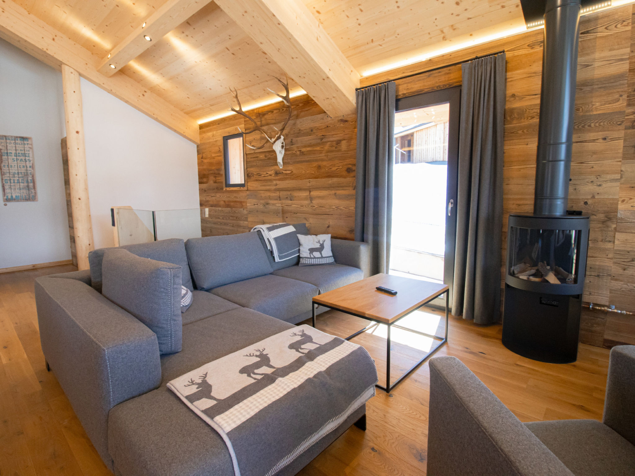 Ruim chalet voor 8 met sauna, buitenbad en directe toegang tot de skipiste - foto 2