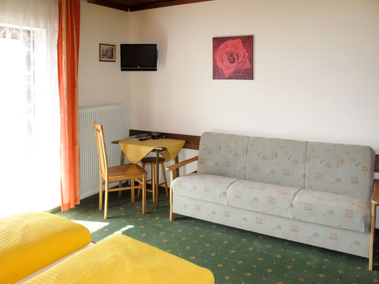 Danklmeier - Slide 12