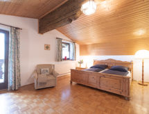 Ruim chalet voor 9 personen aan de skipiste in Schladming met tuin - thumbnail 4