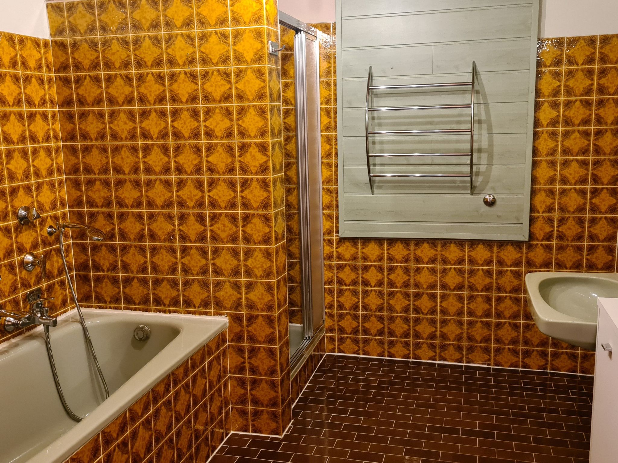 Mit Balkon und herrlichem Ausblick-Binnen