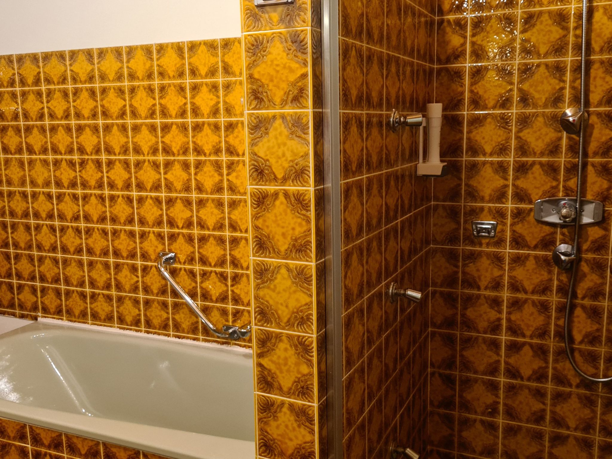 Mit Balkon und herrlichem Ausblick-Binnen