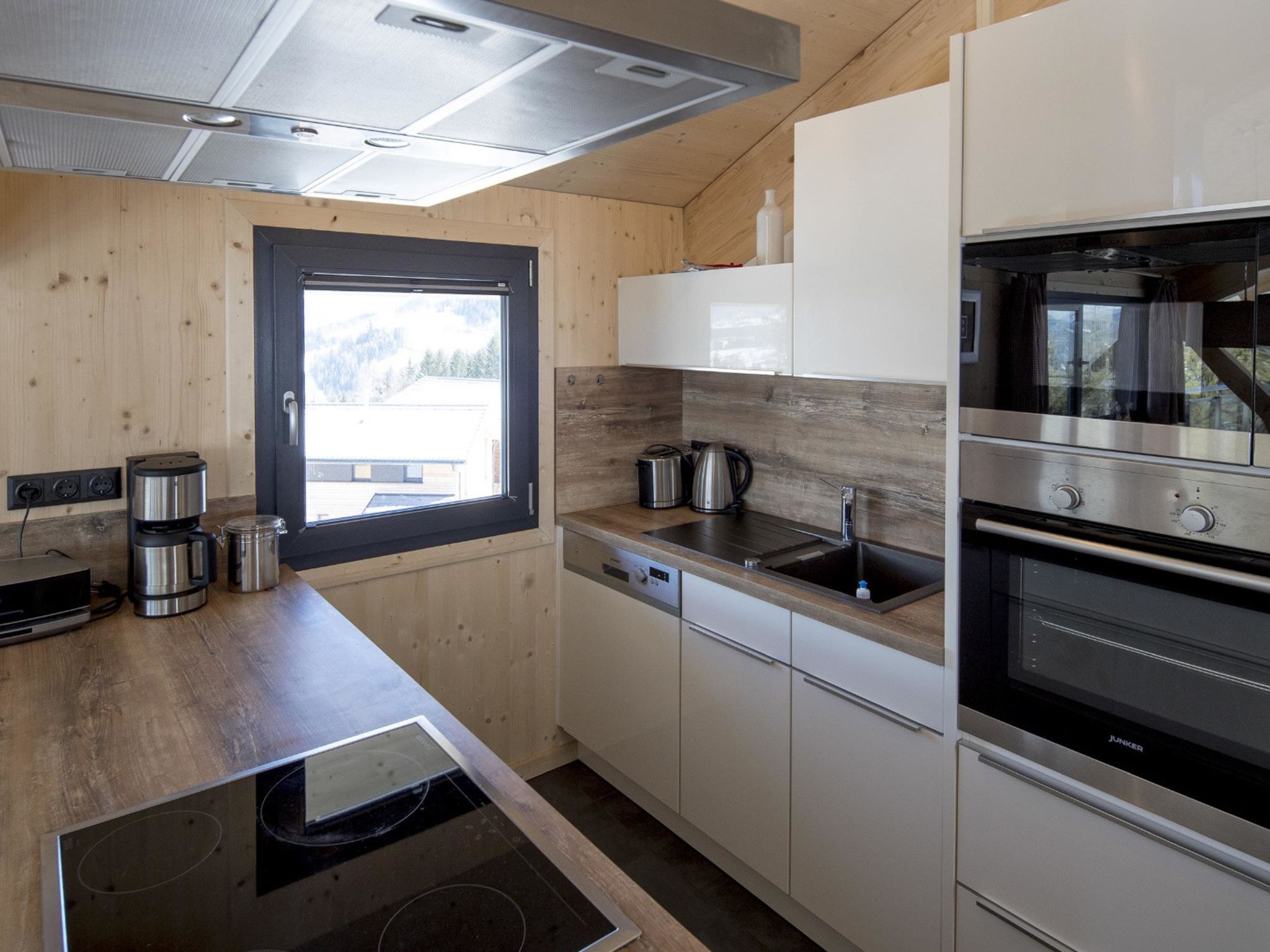 Chalet Superior #11 met privé IR-sauna, whirlpool en skipiste op 50 meter - foto 2