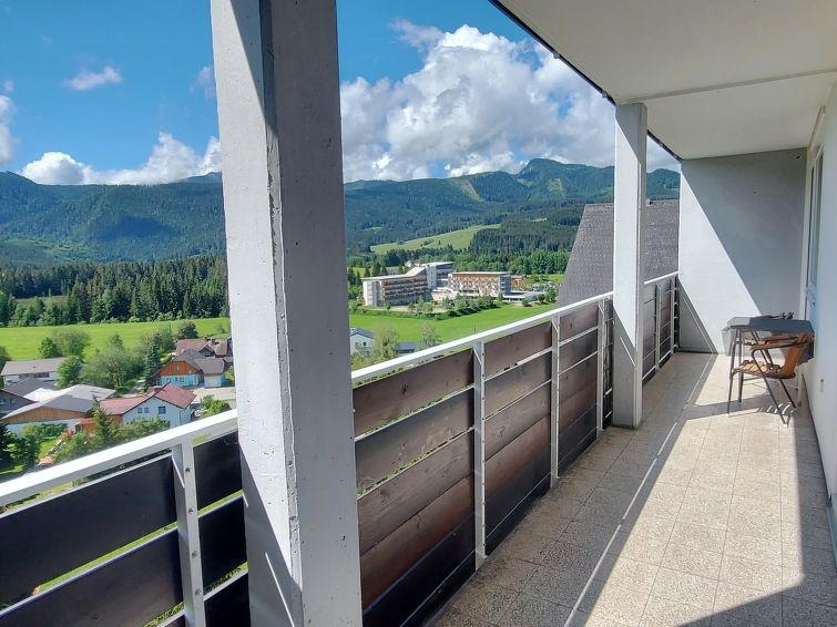 "Panoramablick", 3-room apartment 60 m2 on 7th floor. Simple and cosy furnishings: living/sleeping room with 1 double sofabed, dining nook and satellite TV (flat screen), radio and CD-player. Exit to ..