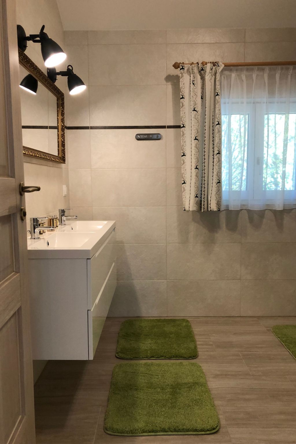 Tolle Wohnung in Bad Aussee mit Garten und Grill und Bergblick-Image-tags.info