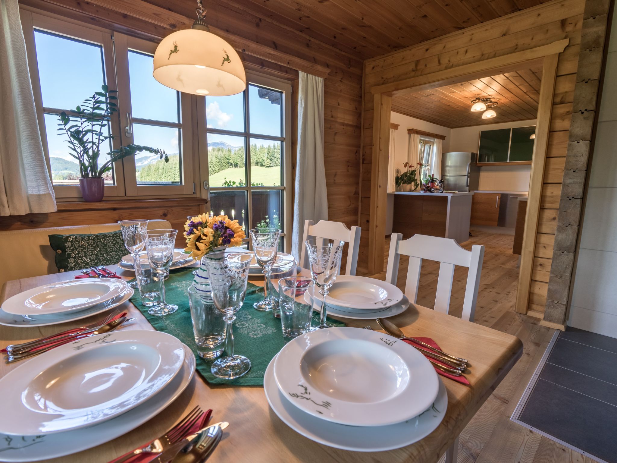 Erhöhte und ruhige Lage am Ortsrand von Bad Aussee-Image-tags.info