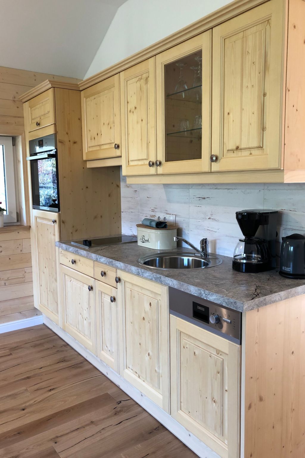 Nette Wohnung in Bad Aussee mit Garten und Grill und Bergblick-Image-tags.info