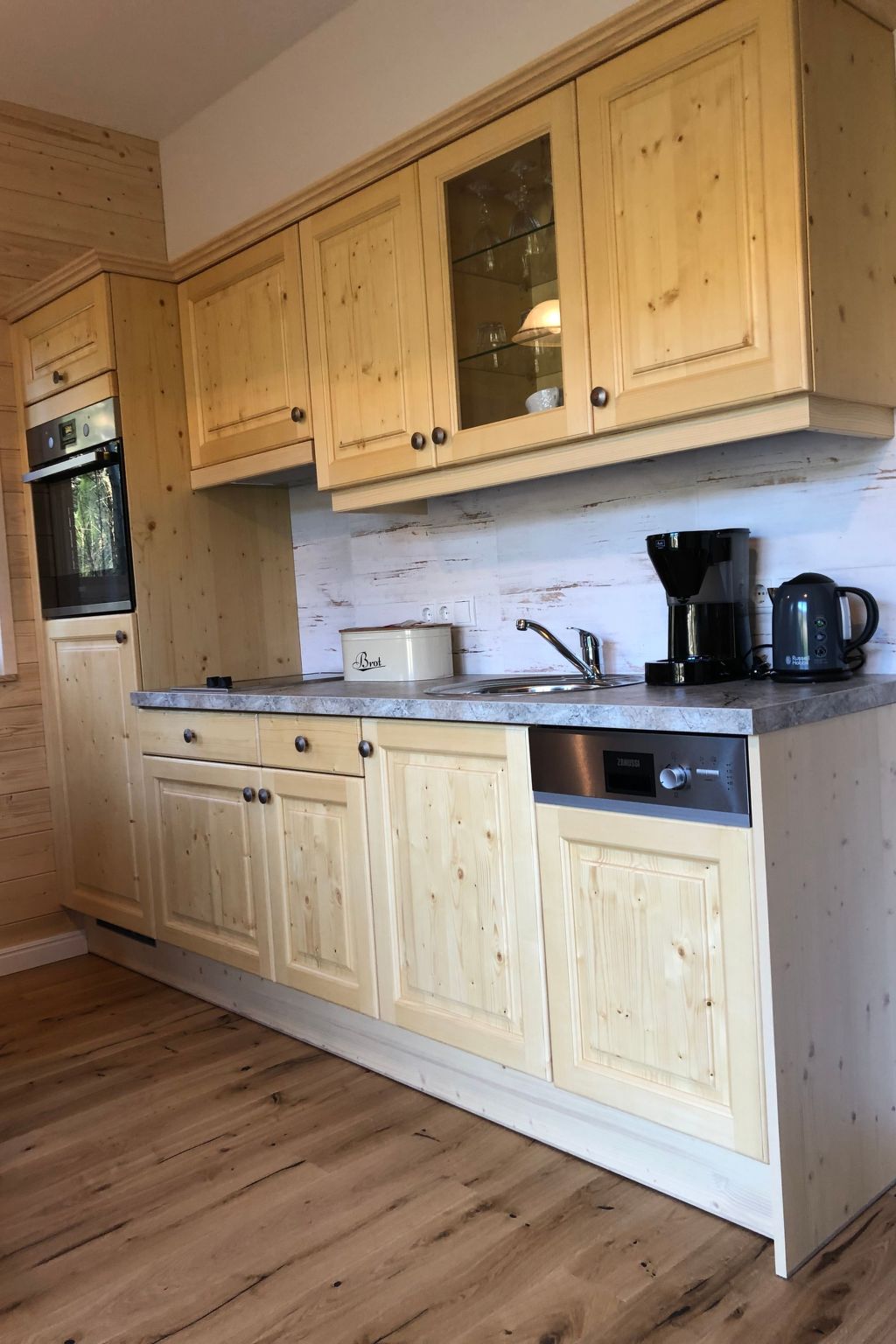 Nette Wohnung in Bad Aussee mit Garten und Grill und Bergblick-Image-tags.info