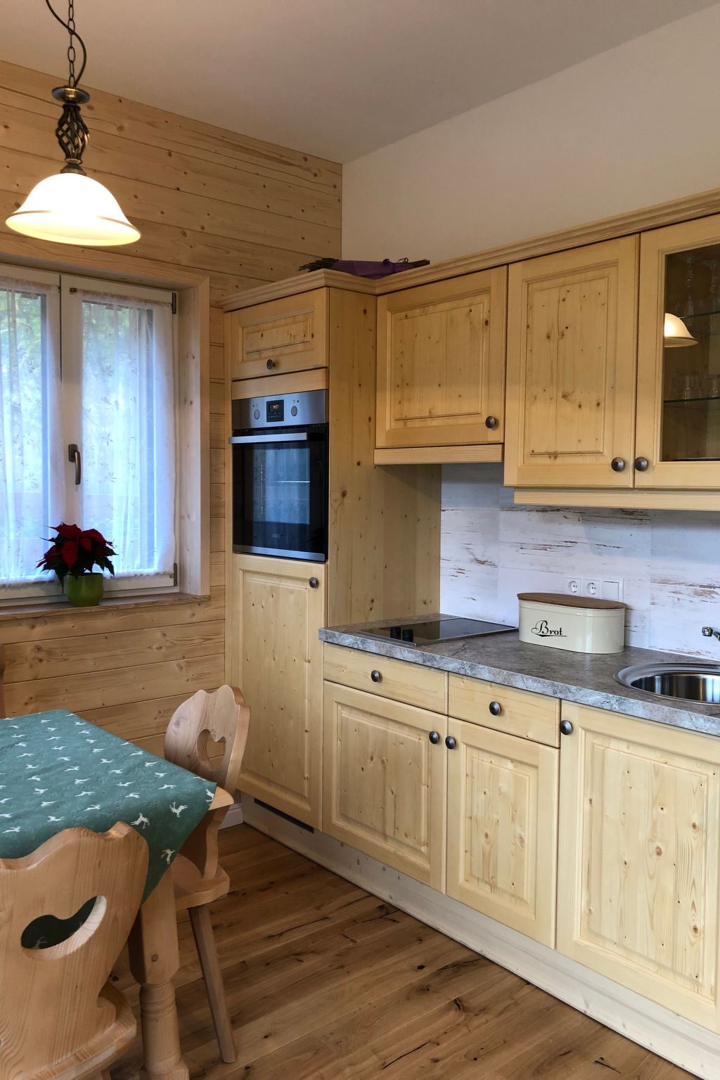 Nette Wohnung in Bad Aussee mit Garten und Grill und Bergblick-Image-tags.info