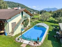 Zonnig appartement met zwembad en uitzicht nabij Wörthersee - thumbnail 1