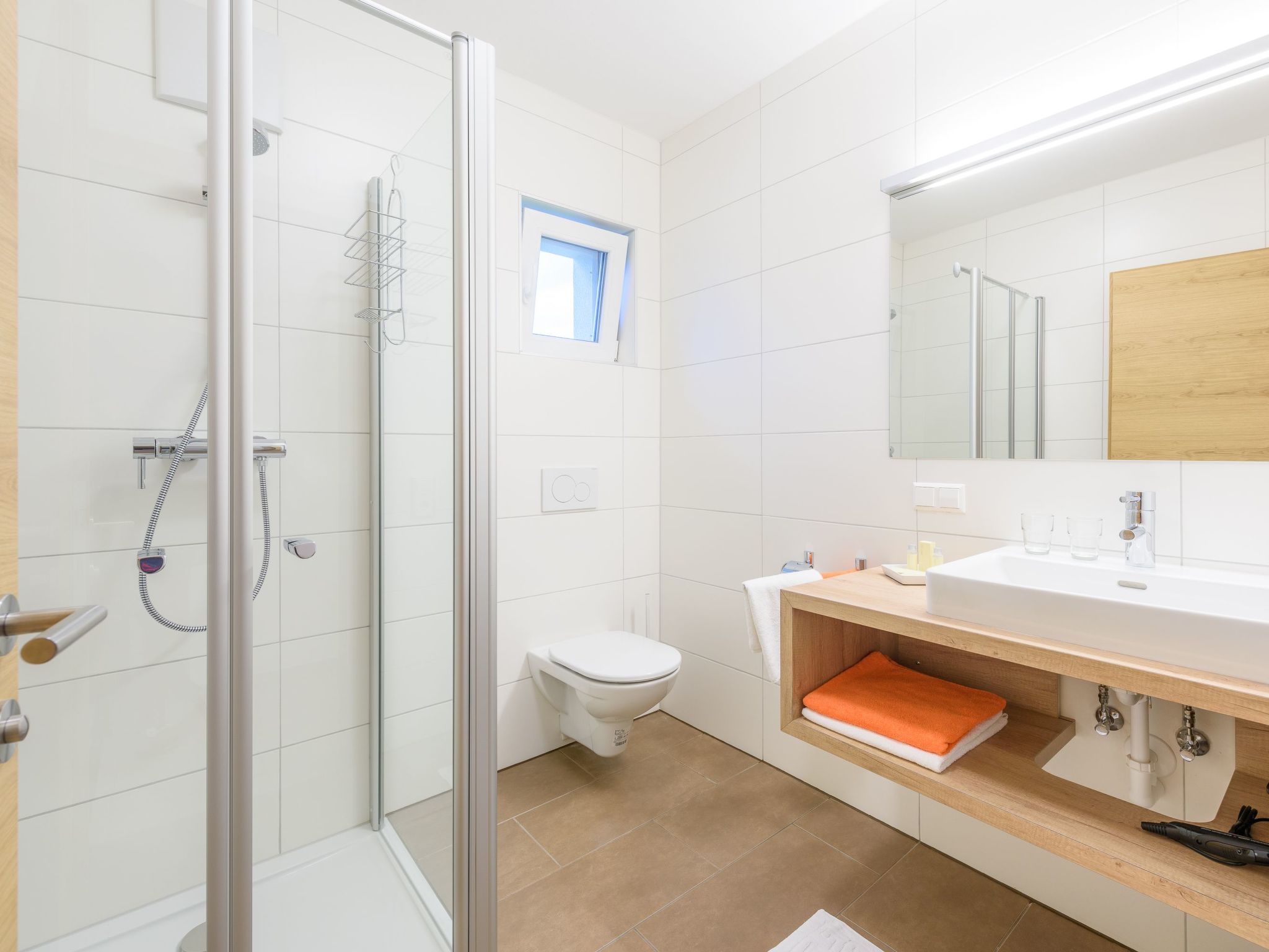 Stylisches Ferienappartment mit zwei Balkonen-Image-tags.info