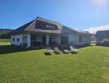 Ruim chalet met privézwembad en uitzicht op de Petzen bij Bleiburg - thumbnail 4