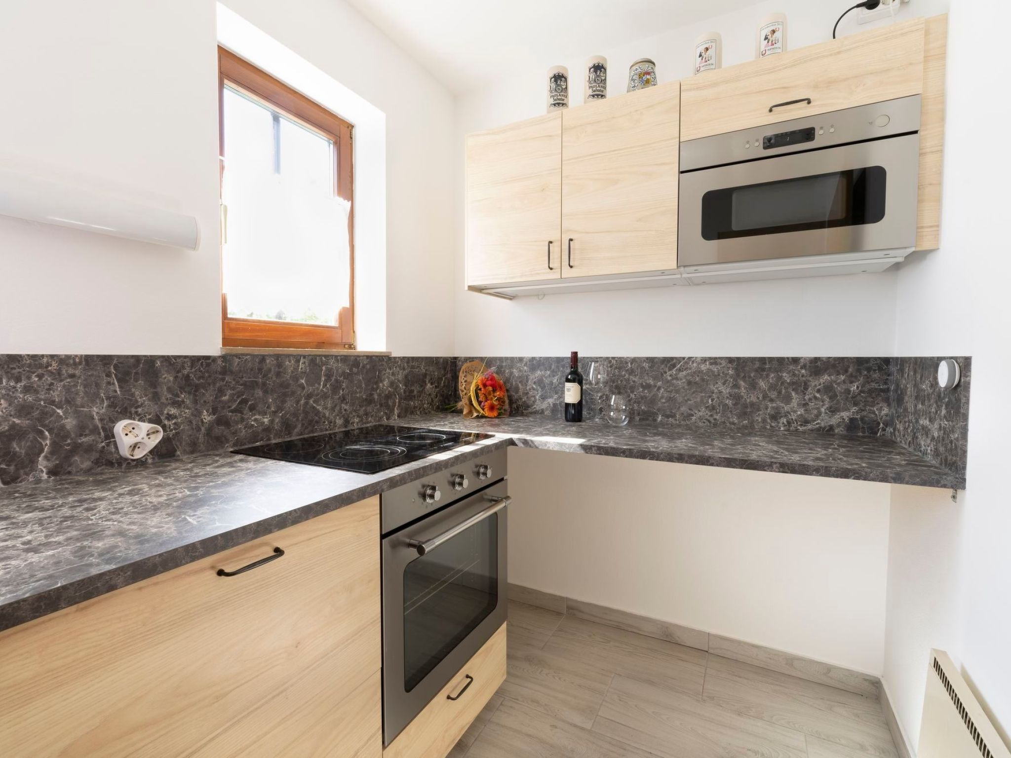 Claudia-Image-tags.info