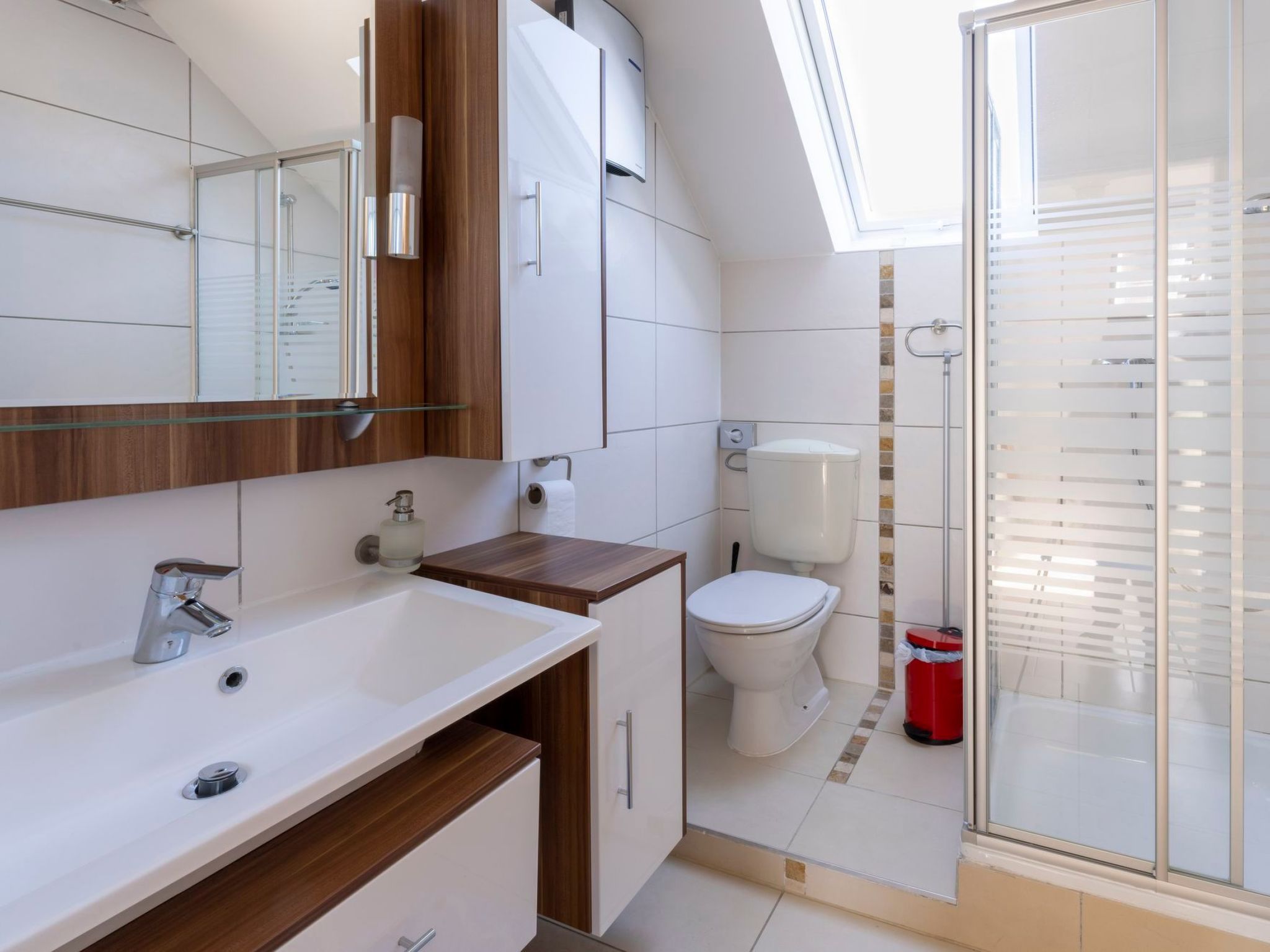 Claudia-Image-tags.info