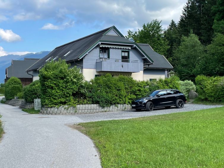 4-persoons vrijstaand appartement aan het meer in Feistritz im Rosental in Feistritz im Rosental
