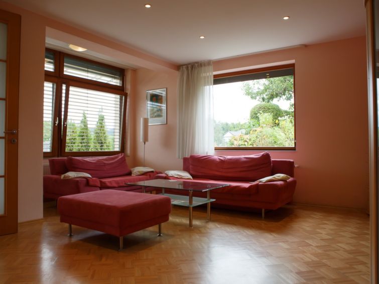 Search and Stay destination Augsdorf, Kärnten - Austria from AU$ 249. Juni-Rose