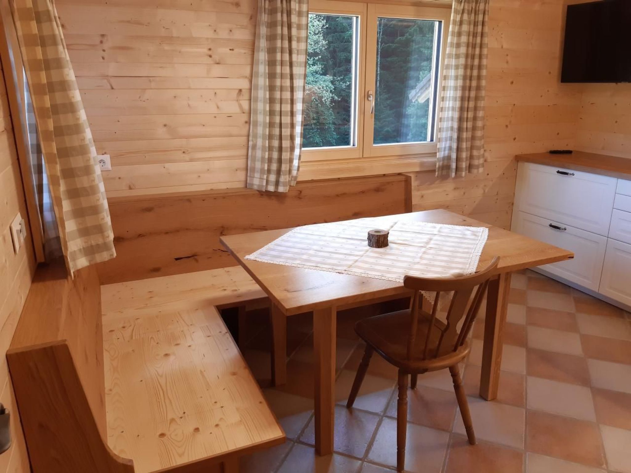 Teichhaus Simperle-Binnen