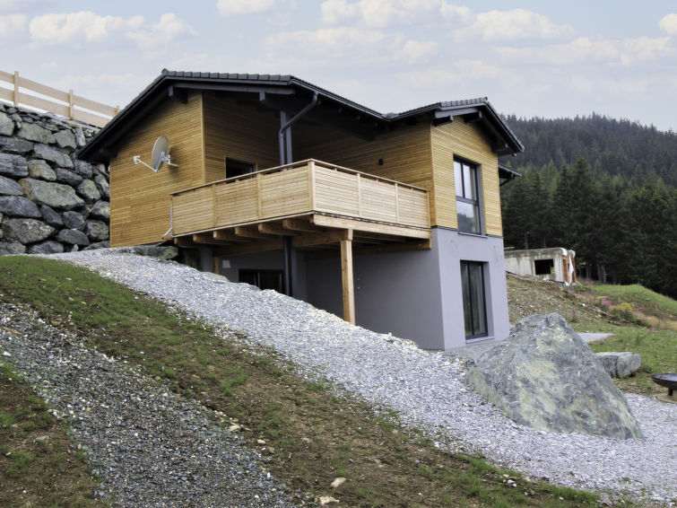 Slide3 - Mountain Lodge - Klippitztorl