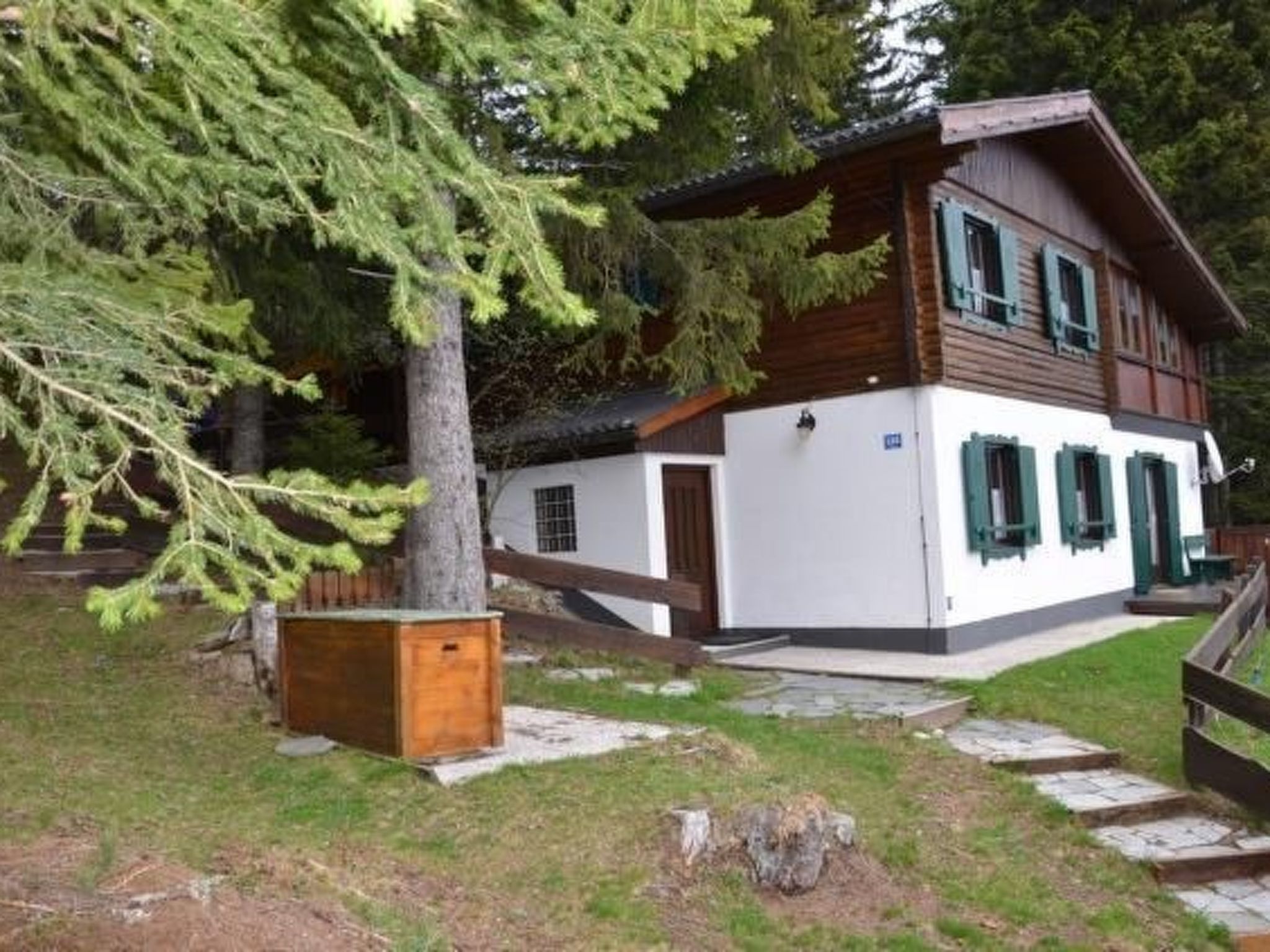 Almhaus am Hohenwart-Dedans