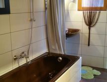 Romantisch chalet met whirlpool aan de golfbaan in Klippitztörl - thumbnail 4