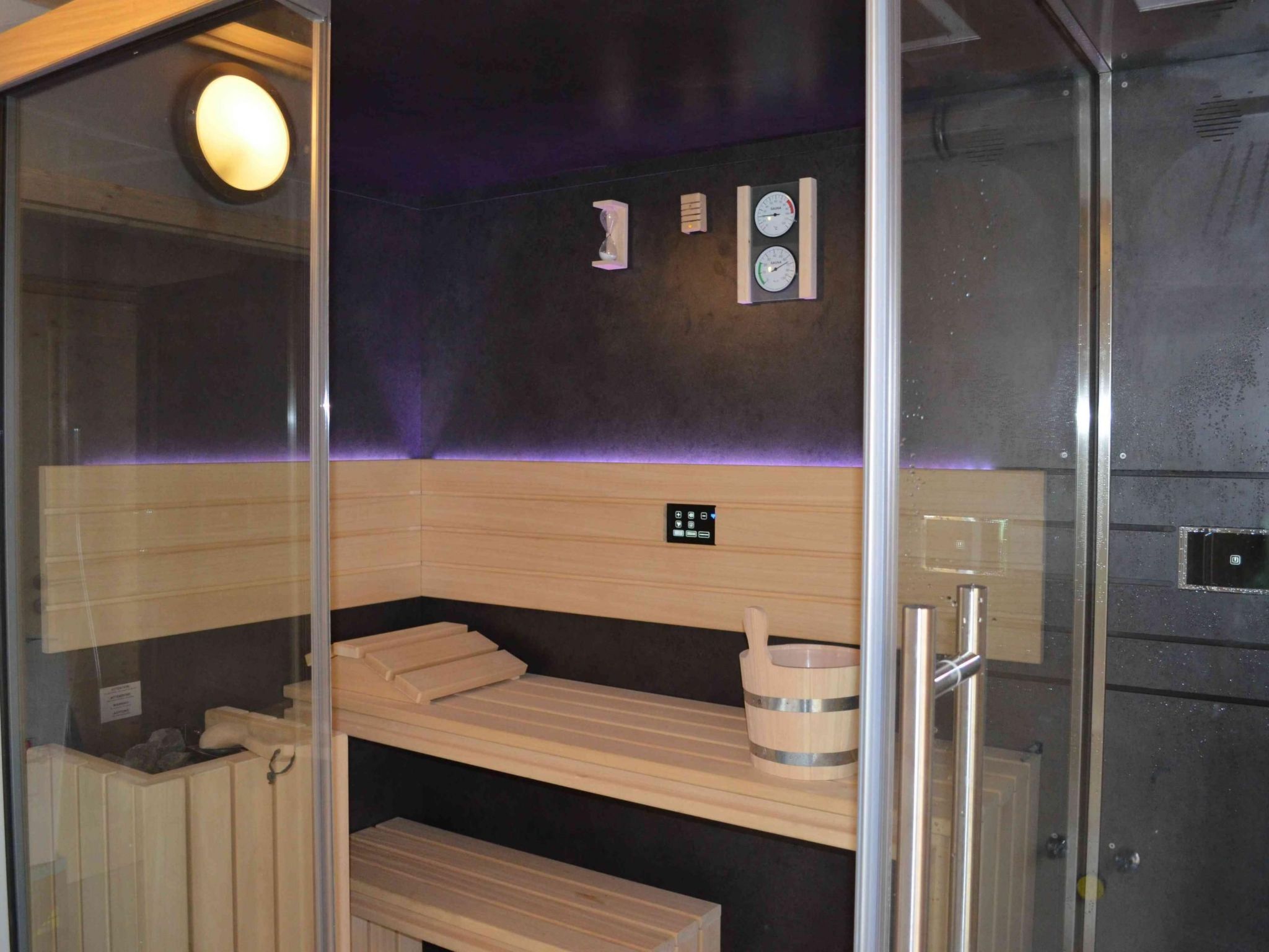 Tolles Ferienhaus mit Sauna und Whirlpool-Image-tags.info